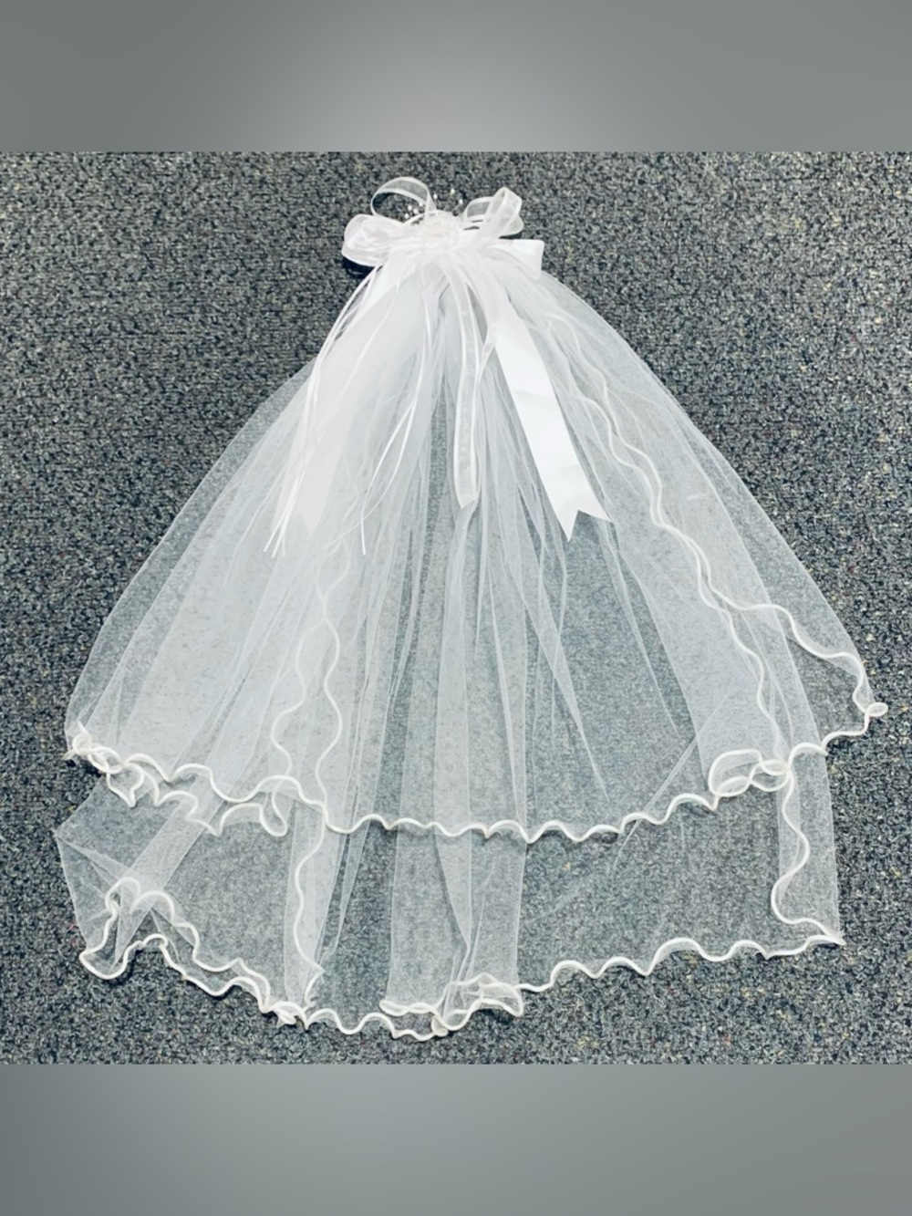First Communion White Veil With Satin Ribbon, Pearls And Barrette - gently used